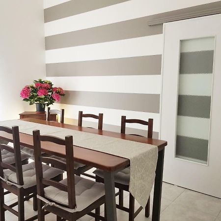 Modern Flat With Panoramic Terrace In Zuccarello Leilighet Eksteriør bilde