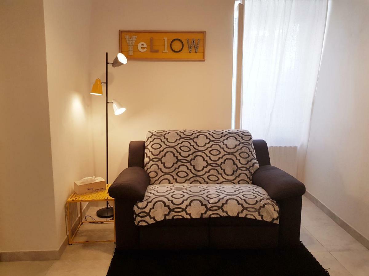 Modern Flat With Panoramic Terrace In Zuccarello Leilighet Eksteriør bilde